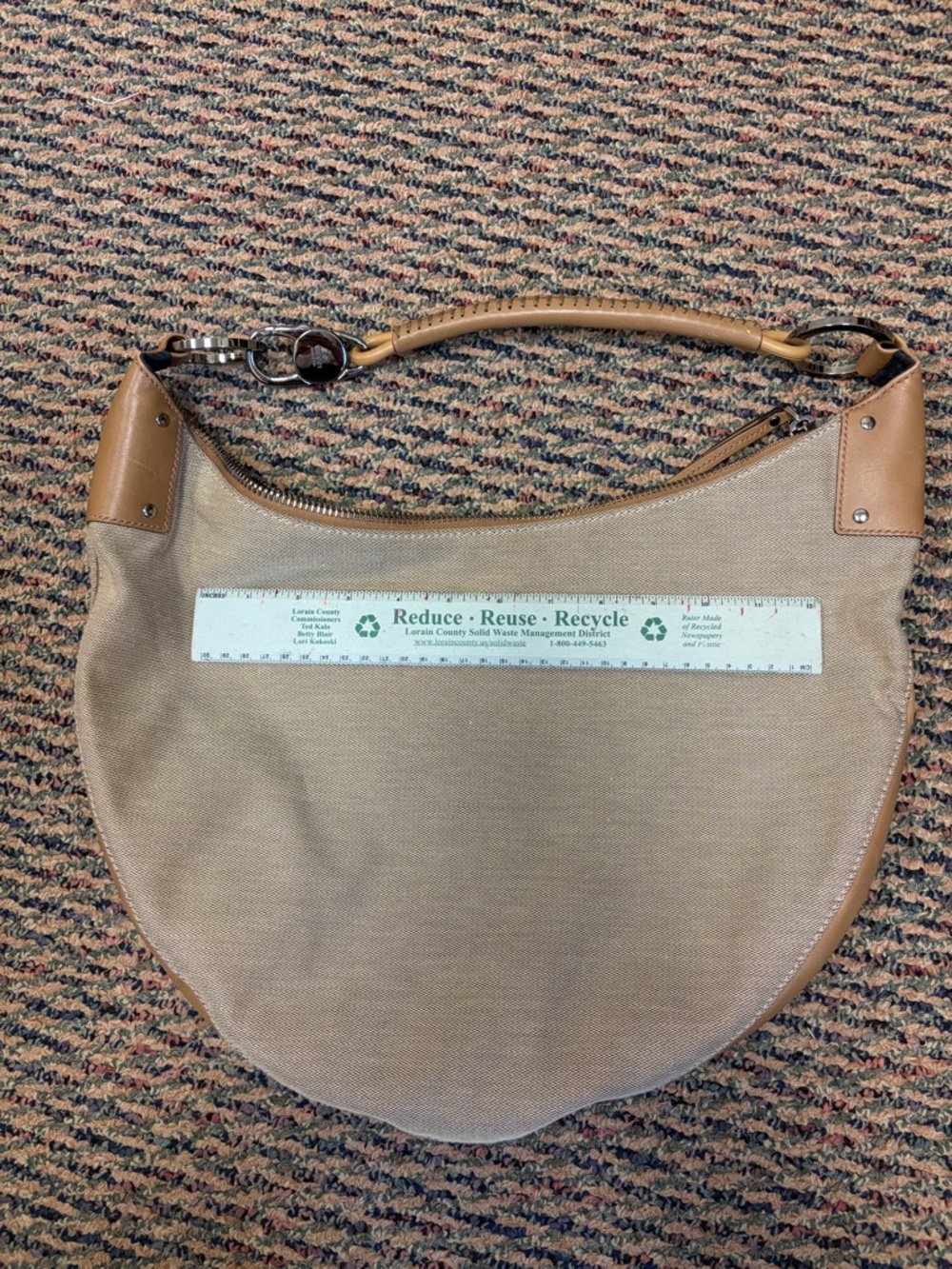 GUCCI authentic Half-moon Crescent Hobo Shoulder Handbag - Picture 2 of 13